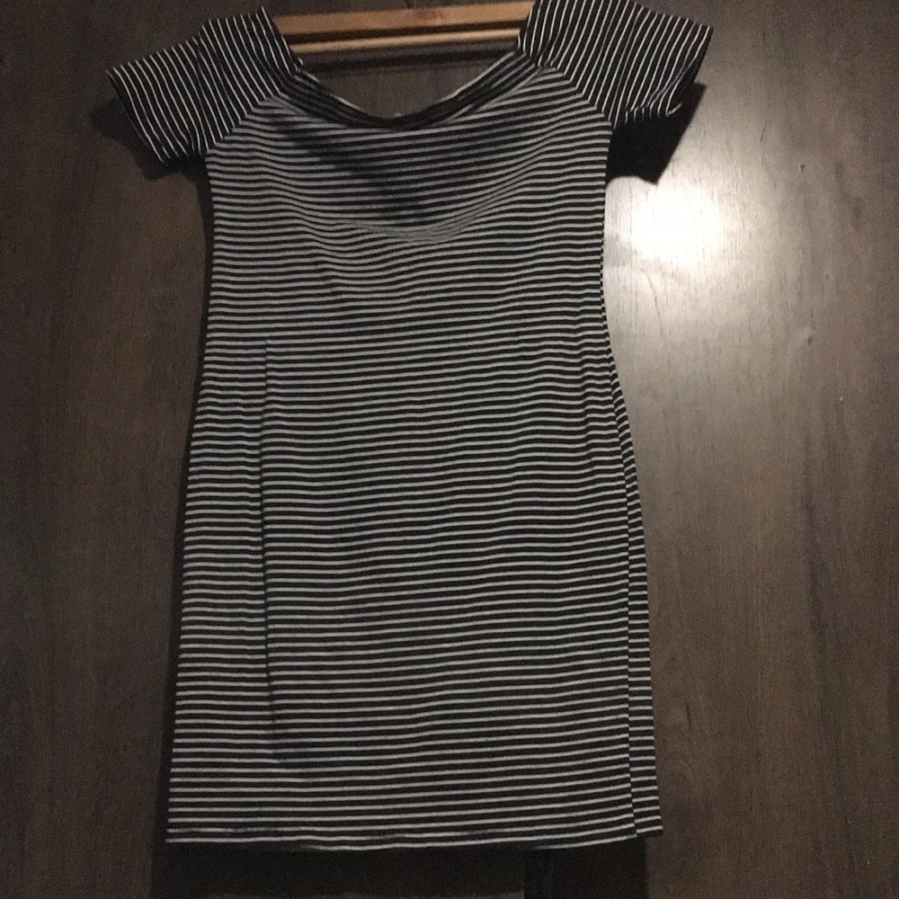 Heart and Hips off the shoulder striped dress, S